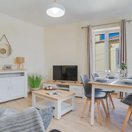 Marias Place By Atlantic *